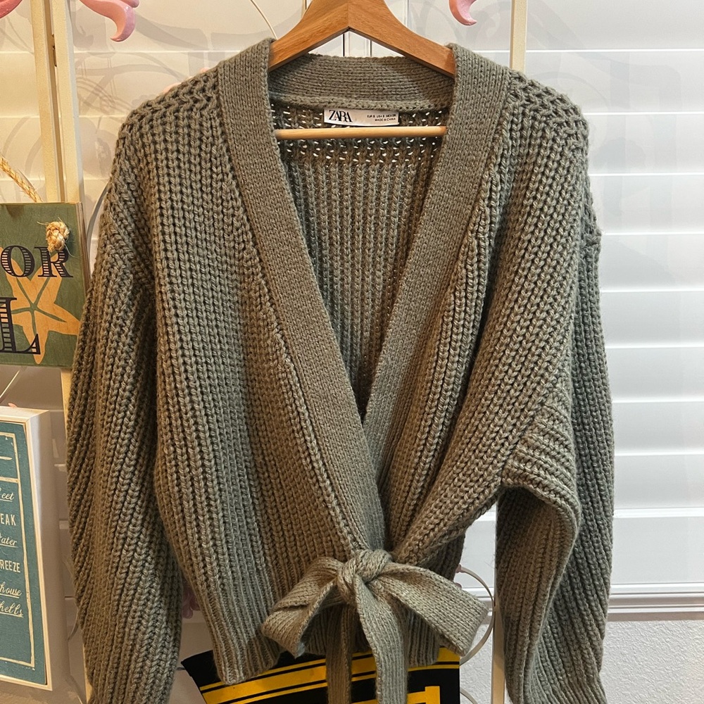 Zara Gray Knit Cardigan Sweater